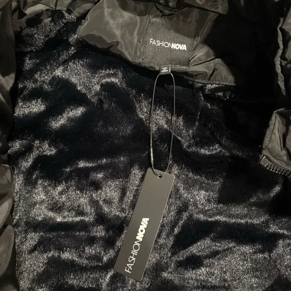 Fashion Nova Black Puffer Jacket with Faux Fur Hood - Picture 5 of 6